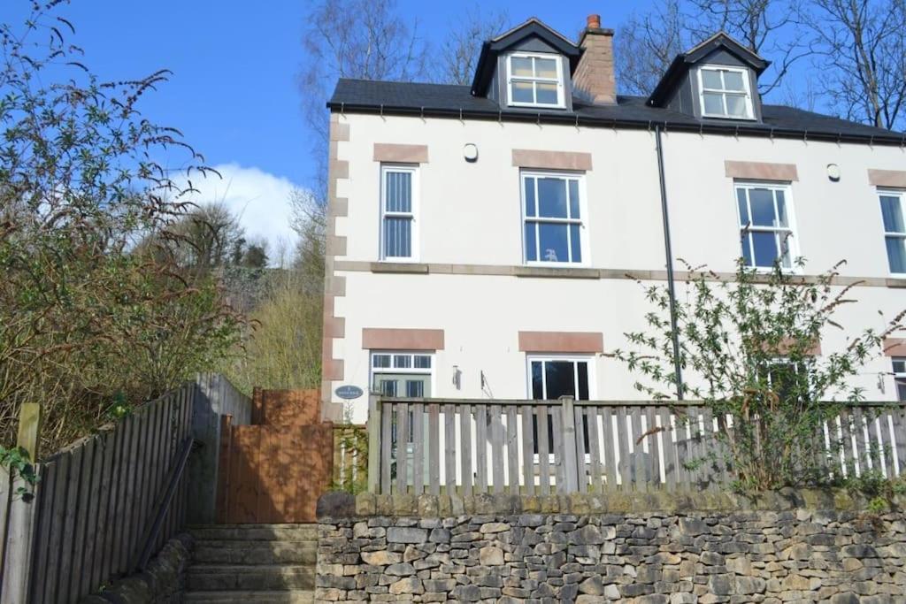 Holiday home Sleeps 8 Matlock/ Matlock Bath Pet Friendly *