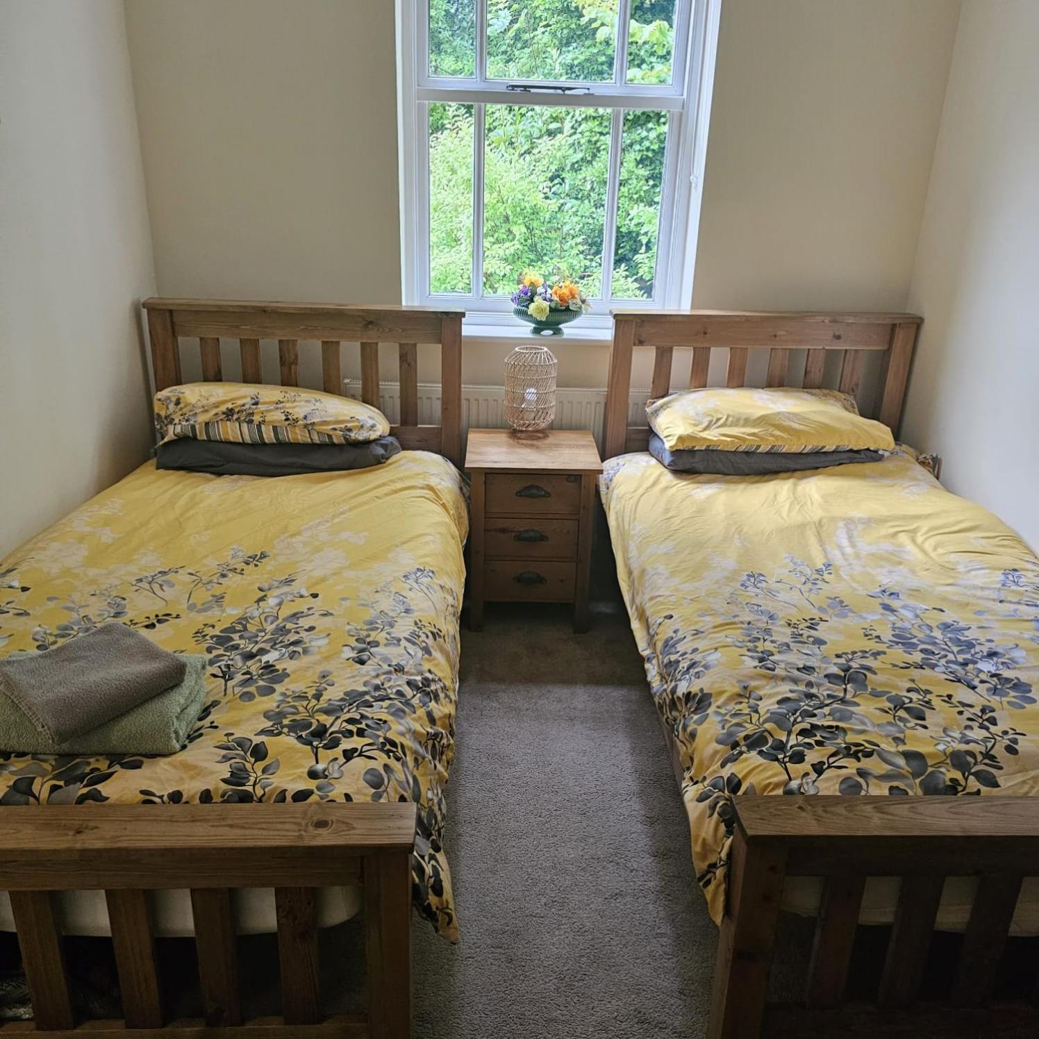 Sleeps 8 Matlock/ Matlock Bath Pet Friendly Holiday home