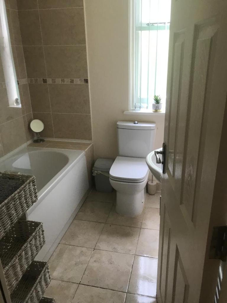 Holiday home Sleeps 8 Matlock/ Matlock Bath Pet Friendly *