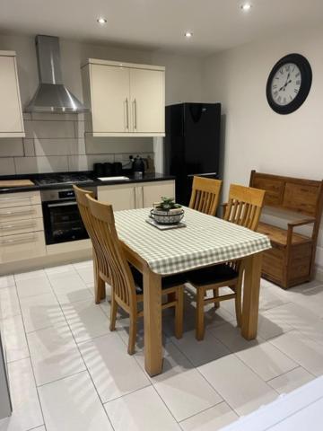 Sleeps 8 Matlock/ Matlock Bath Pet Friendly *